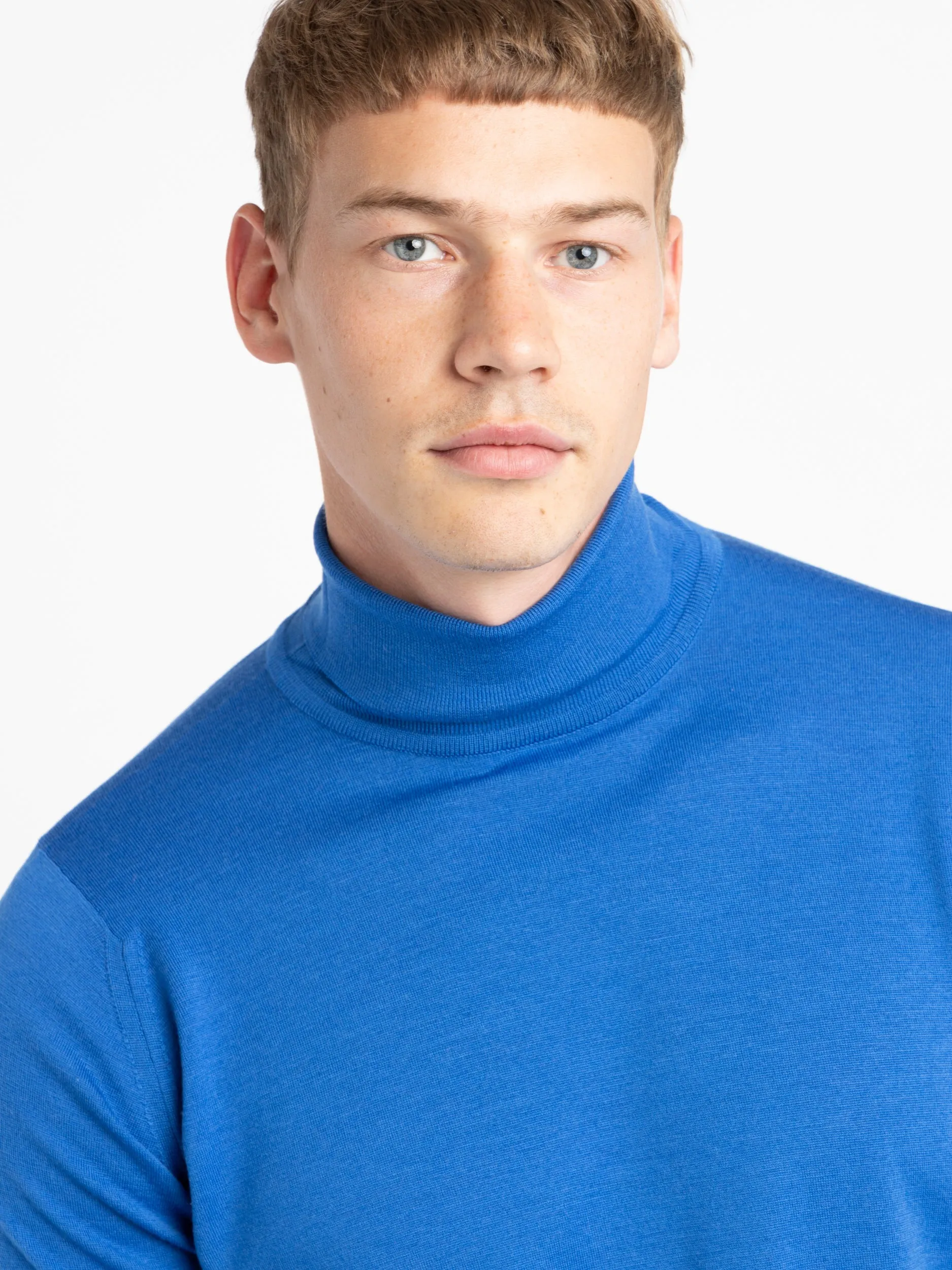 Jay Blue Wool Richards Roll-neck