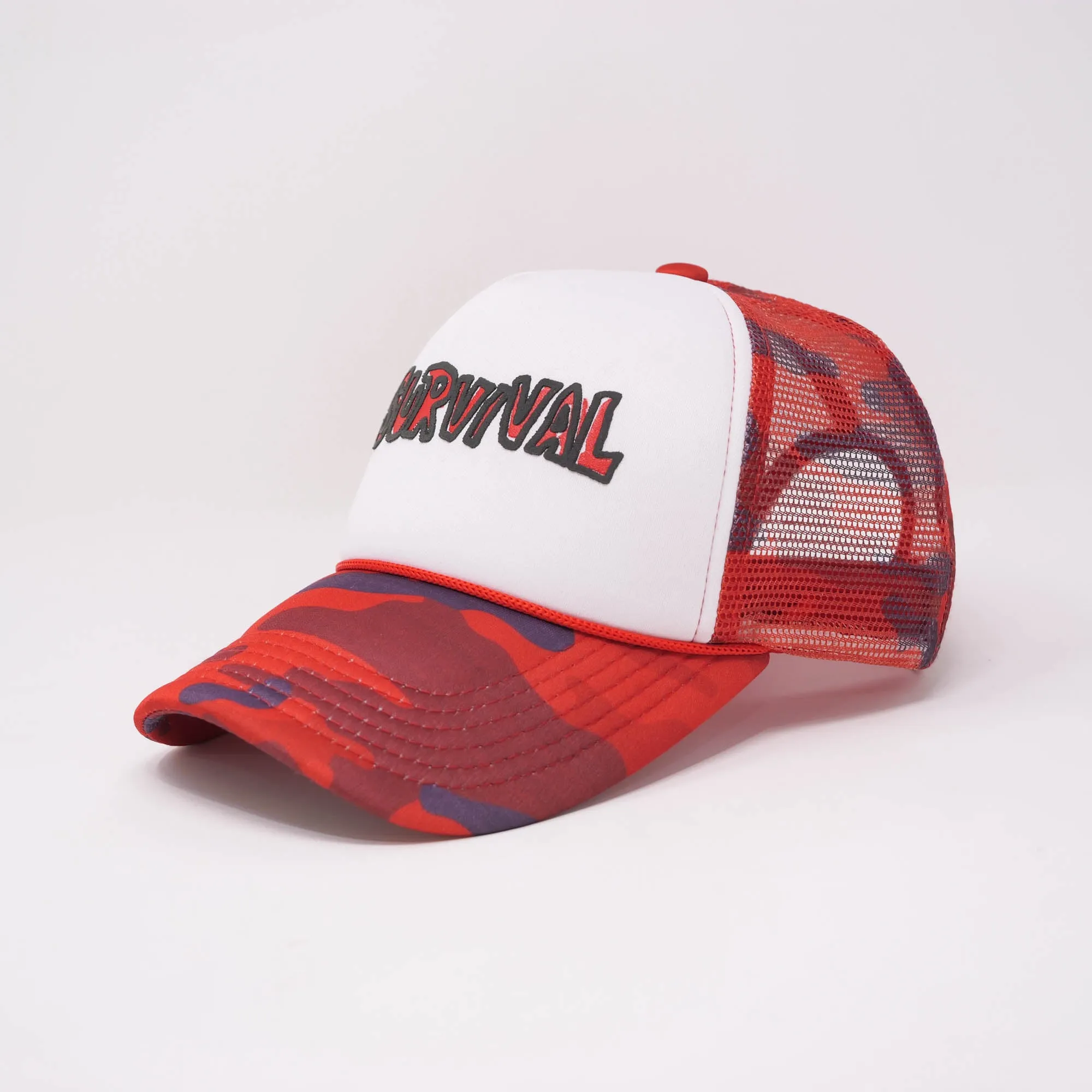 LUCKY ROLL TRUCKER HAT CAMO RED