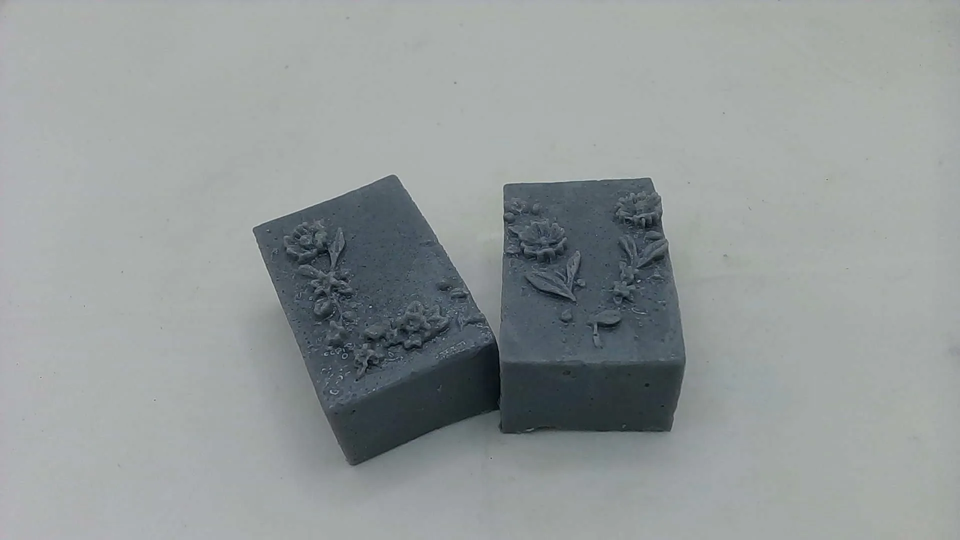 Sandalwood Bamboo infused in Bamboo Charcoal Soap (2-Pack)